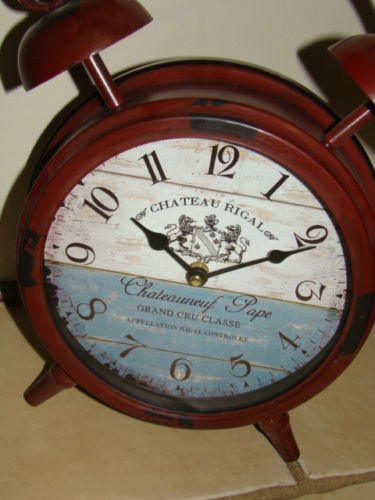 Red Modern Sylish Table Clock Stand Alone Wall Hang Bedside Home DecorRRP $39.95 - The Bowerbirds Nest of Treasures