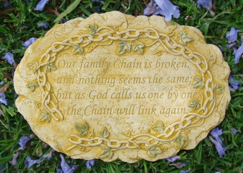 FAMILY CHAIN Memorial Wall Plaque Stone Concrete Garden Ornament Statue - The Bowerbirds Nest of Treasures